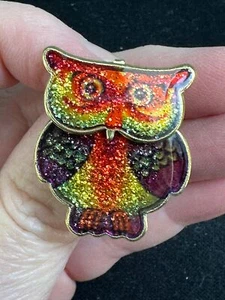 Bird Owl Moving Head Colored Enamel Vintage Gold Brooch Pin M-7012 - Picture 1 of 3