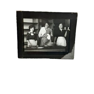 Vintage Antique Glass Slides/Negatives/Photos Frame Collectible 3.5" x 4" - Picture 1 of 4