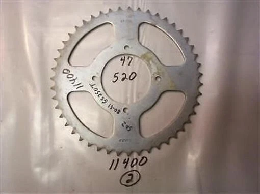 Piñón trasero 80-81 SUZUKI GS250 GS250T 64511-11400 Foto 1 de 1