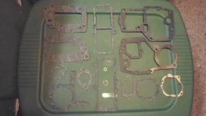 NOS Suzuki OEM Gasket Kit Marine Outboard 1980-82 DT25 DT28 11400-93866 - Bild 1 von 5