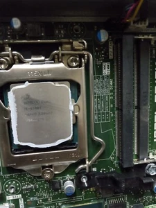 Intel Core i5-9500T 2,2 GHz CPU Prozessor (SRF4D) - Bild 1 von 1