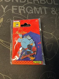 New SDCC 2022 Disney Aladdin 30th Anniversary Enamel Pin Limited Genie Comic Con - Picture 1 of 2
