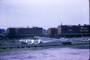 ORIGINAL SLIDE ROCK ISLAND RR GEEPS 1286-1284-1265 SILVIS IL 1968 - Picture 1 of 1