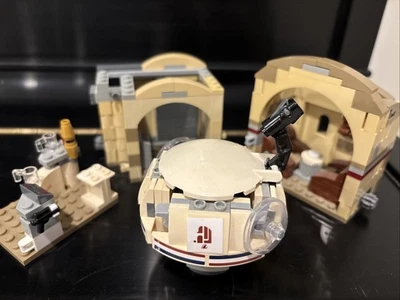 LEGO Star Wars: Mos Eisley Cantina (75205) Foto 1 de 4