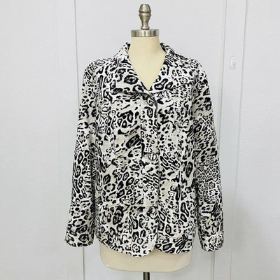 Blazer para mujer Chico’s talla 3 EE. UU. XL negro blanco leopardo de las nieves chaqueta abotonada Foto 1 de 4