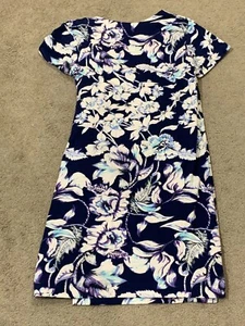 Weiche Umrandung Blumen Faux Wickelkleid Damen Petite Large Surplice Stretch gebraucht, in einwandfreiem Zustand - Bild 1 von 15