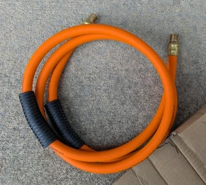 Giraffe Hybrid Einleitung Luftschlauch, 3/8 Zoll x 6 Fuß, 1/4 Zoll MNPT Fittings, 300 PSI - Bild 1 von 2