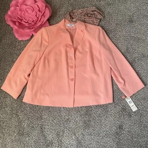 NWT LE SUIT ESSENTIALS 24W Jacket Top Peach 3-Button Business Work Job w/ Scarf - Picture 1 of 8
