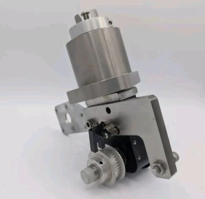 Cosa de acero inoxidable que gira sobre dos ejes para piezas muy bonito wow Foto 1 de 4