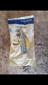 Volvo Excavator Bucket Teeth P40 locks voe11424860 Quantity 1 6 Available - Picture 1 of 5