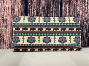 New! Women's Nativo BUFFALO & SOUTHWESTERN PRINT CLUTCH WALLET w/ Zipper closure - Picture 1 of 2