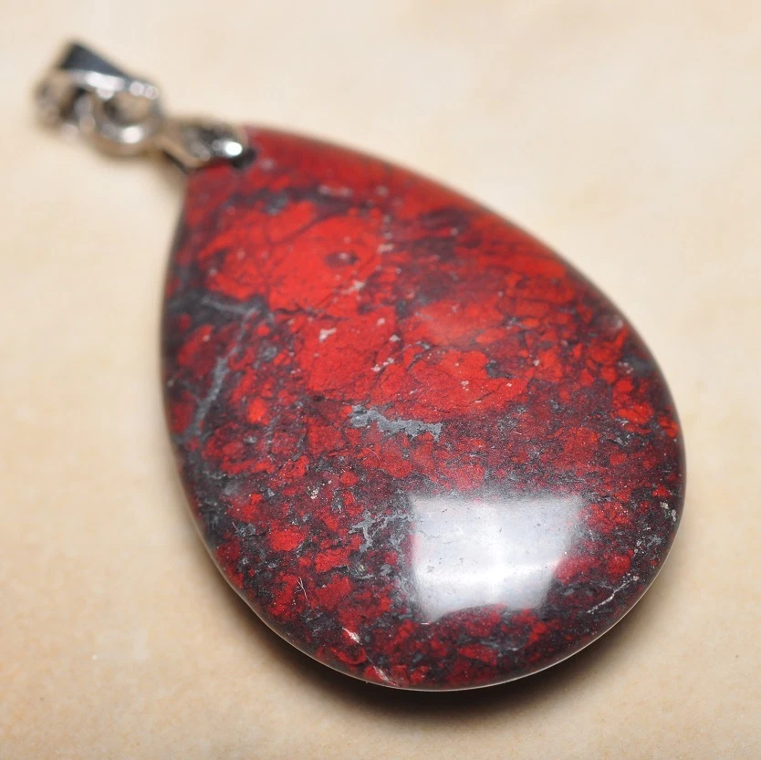 Colgante Extremadamente Rojo Piedra de Sangre Natural Jaspe 925 18K WG Cierre 1.5" #P13652 Foto 1 de 1