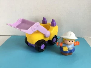 Fisher Price Little People Yellow Front Loader Vintage Construction Vehicle - Picture 1 of 4