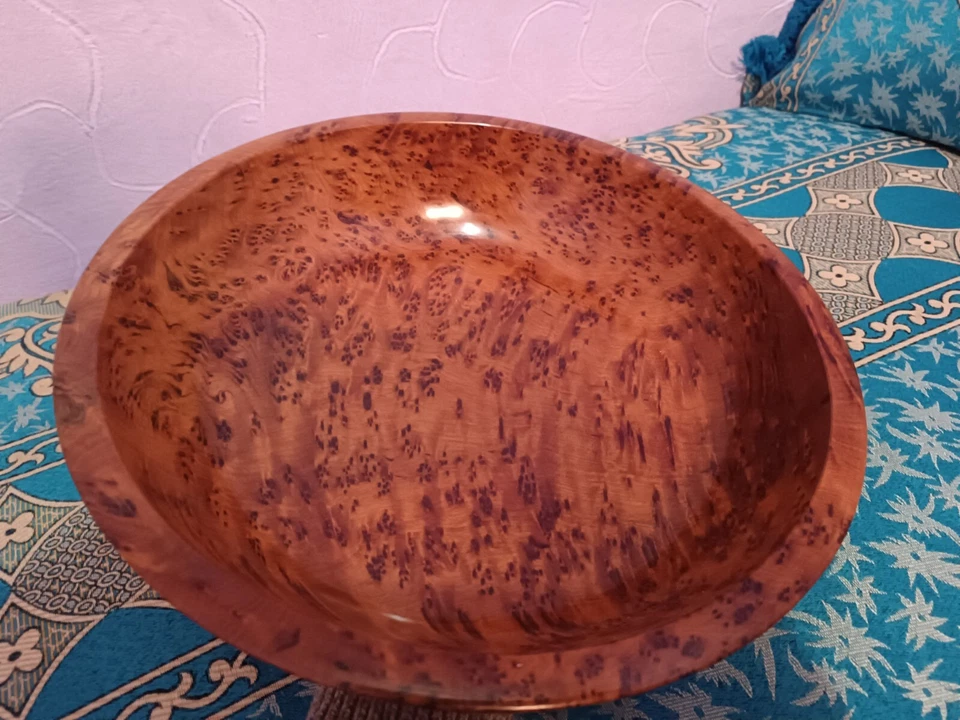 TIGELA DE MADEIRA THUYA BURL TAMANHO GRANDE 14,5" DIÂMETRO 3" Profundidade, Madeira thuya marroquino - Imagem 1 de 4