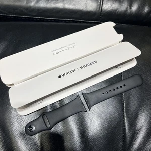 Bracelet Apple Watch Hermès silicone noir taille 40 mm convient 38 mm 41 mm 42 mm S M - Photo 1 sur 5