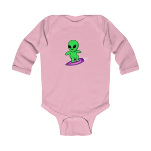Infant Long Sleeve Bodysuit w Cute Surfing Alien in Space - Bild 1 von 7