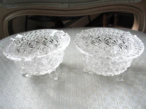 2 Vintage L.E. SMITH Clear Glass Crystal Ashtrays on Pedstals 3.5" x 2" - Picture 1 of 8