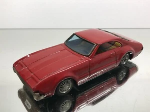 BANDAI JAPAN OLDSMOBILE TORONADO - BATTERY OPERATED -RED L21.0cm- GOOD - B17 - Imagen 1 de 9