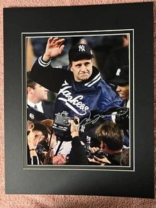 Joe Torre, Yankees legend, signed 8x10 photo fits 11x14 frame! The Skipper! - Picture 1 of 1