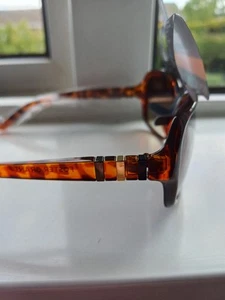 Foster Grant Womens SFGS22111 Tort Sunglasses MAXBLOCK UV400 Brown Frame New - Picture 1 of 7