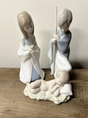 Juego de 3 estatuillas de belén vintage de la Sagrada Familia Lladro 4670, 4671, 4672 Foto 1 de 4