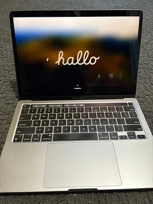 Apple MacBook Pro 13" 2022 M2 256GB 固态硬盘 8GB RAM 深空灰色 - 可接受 — 第 1/4 张图片
