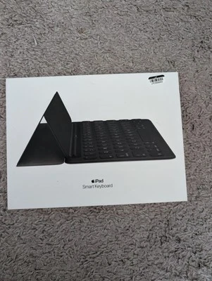 Apple Smart Keyboard for iPad Pro 10.5 / iPad 7th Gen & iPad Air 3rd Gen - Black - Image 1 of 4