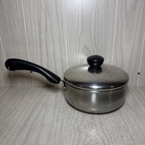 Farberware 18/10 Stainless Steel 2 Qt With Lid Saucepan Pot VTG - Picture 1 of 6