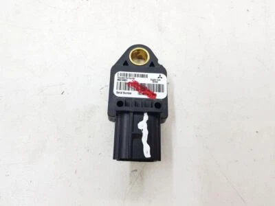 Mitsubishi Outlander 2009 SRS Crash Impact Sensor 8651A001 AMD163315 — 第 1/4 张图片