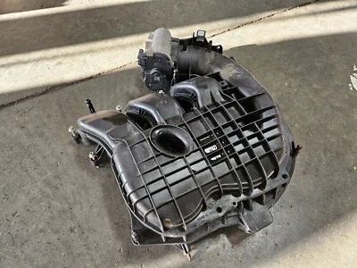 Dodge Grand Caravan 2017 colector de admisión superior y cuerpo del acelerador, 3,6 L Foto 1 de 3