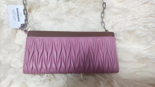 Autentico portafoglio a tracolla Miu Miu 5m1290 super bello miumiu spedito da JP!