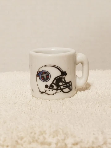 Vintage NFL Mini Coffee Mug TENNESSEE TITANS 1.25" Collectible Gumball Toy Cover