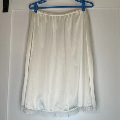 Винтажная нейлоновая кружевная отделка Velrose Half Slip Plus размер 40/42 Antron III сделано в США - Изображение 1 из 4