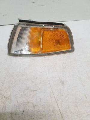Luz de estacionamiento/esquina del conductor luz de estacionamiento señal de giro sedán para 97-01 Mirage 200431 Foto 1 de 4