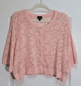 Torrid Spitzen Strickjacke Damen Übergröße 3X Rosa Kurzarm Kokett Romantisch - Bild 1 von 8