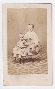 Príncipe heredero Rodolfo archiduquesa Gisela Sissi Isabel niños retrato foto 1861 - Imagen 1 de 1