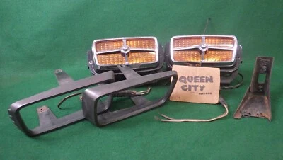 一对 1970 野马停车灯/运动灯带支架 SAE-PI-70CR 琥珀色 — 第 1/4 张图片