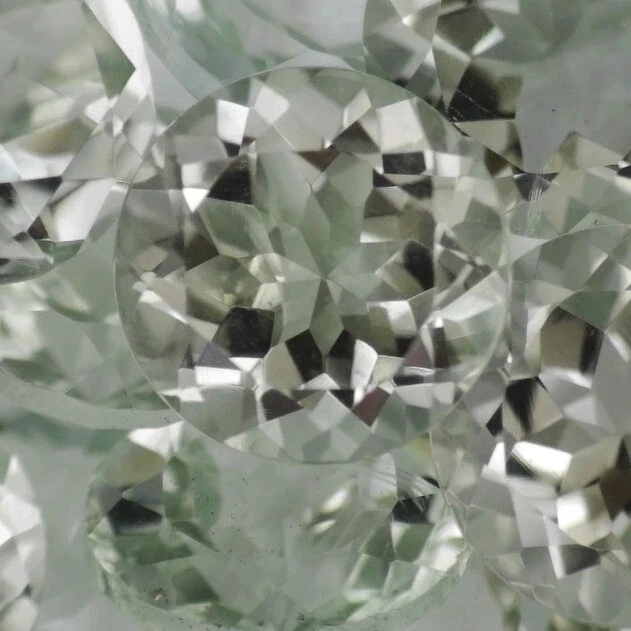 AMATISTA VERDE CLARO 11 MM CORTE REDONDO VENDIDO POR PIEDRA F-1403 Foto 1 de 1