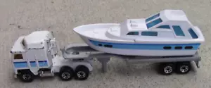 1981 Matchbox Kenworth Semi & Low Bed Trailer + Boat LOOSE - Picture 1 of 13