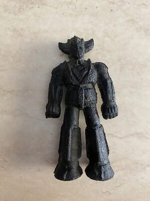 Robot in gomma dura Goldrake Ufo Robot Fabianplastica nero 8 cm da collezione - Immagine 1 di 4