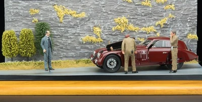 CMC A-017 Alfa Romeo 8C Diorama (Limited Edition 500 pcs) 1:18 - Image 1 of 4