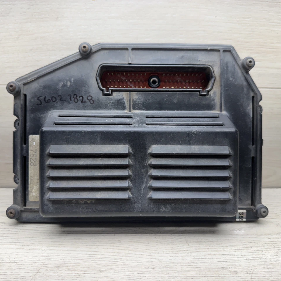 Dodge Dakota 1993-1995 3,9 L V6 A/T ECM ECU PCM computadora de control del motor 56027828 Foto 1 de 3