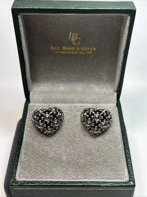 Aretes corazón Jaisalmer de plata esterlina y oro de 18 quilates de diseñador John Hardy Foto 1 de 4