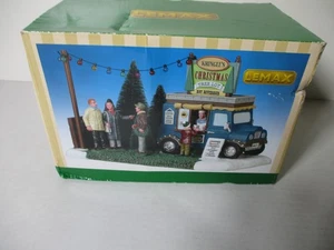 Lemax Christmas Village Kringle’s Christmas Tree Lot #53259 IN ORIGINAL BOX 2015 - Picture 1 of 9