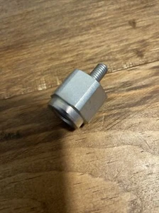 Stihl Trimmer Trimmer Schnitt 30-2 Kragen Schraube TrimCut 31-2 - 4002 713 6502 - NEU - Bild 1 von 8
