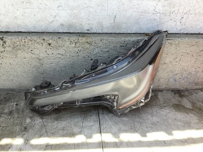 Faro izquierdo TOYOTA COROLLA 2020 2021 2022 LED LETRA Q TRIPLE HAZ OEM USADO Foto 1 de 4