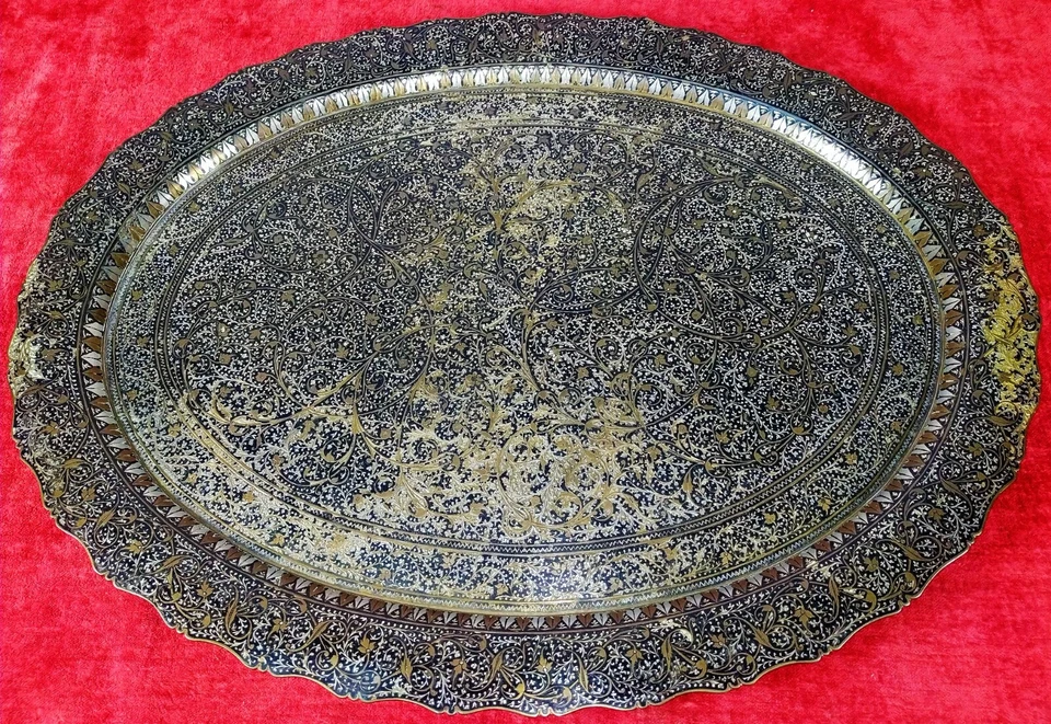 ЛОТОК KOFTGARI. ДАМАСЦИНИРОВАННЫЙ В СЕРЕБРЕ И БРОНЗЕ. БЛИЖНИЙ ВОСТОК. XIX век. - Изображение 1 из 1