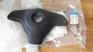 BMW E32 E34 E31 E36 STEERING WHEEL HORN PAD NEW GENUINE 32331158880 - Picture 1 of 1
