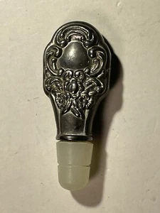 Vintage Silber Teller verziert Blumen Parfüm Flasche Stopfen - Stopfen nur 2,25 Zoll - Bild 1 von 18