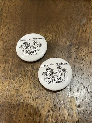 Pin/botón Supreme FTP (primavera 2017) Foto 1 de 3